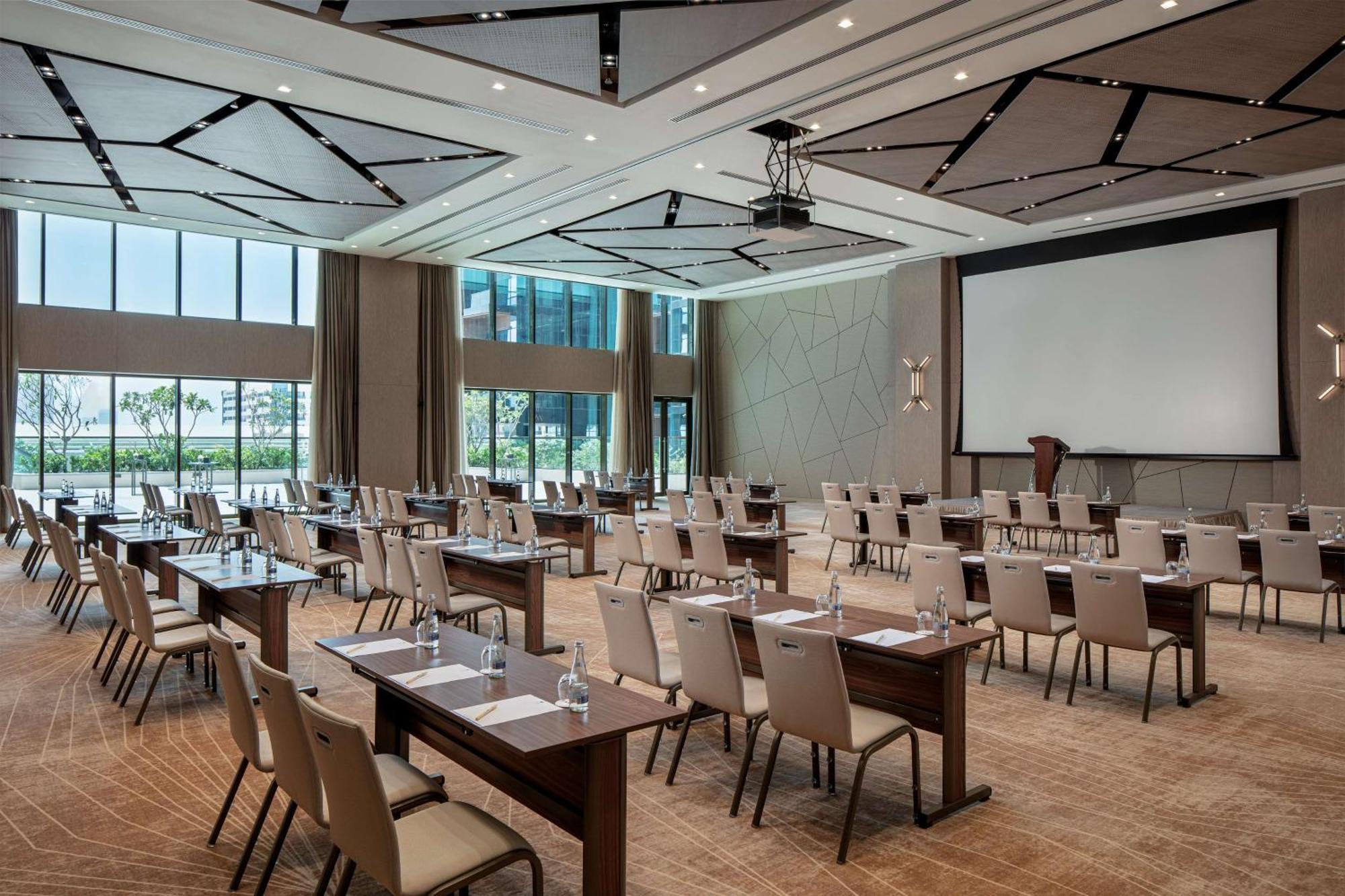 فندق ووحدات دبل تري من هيلتون دبي إم سكوير المظهر الخارجي الصورة Meeting room