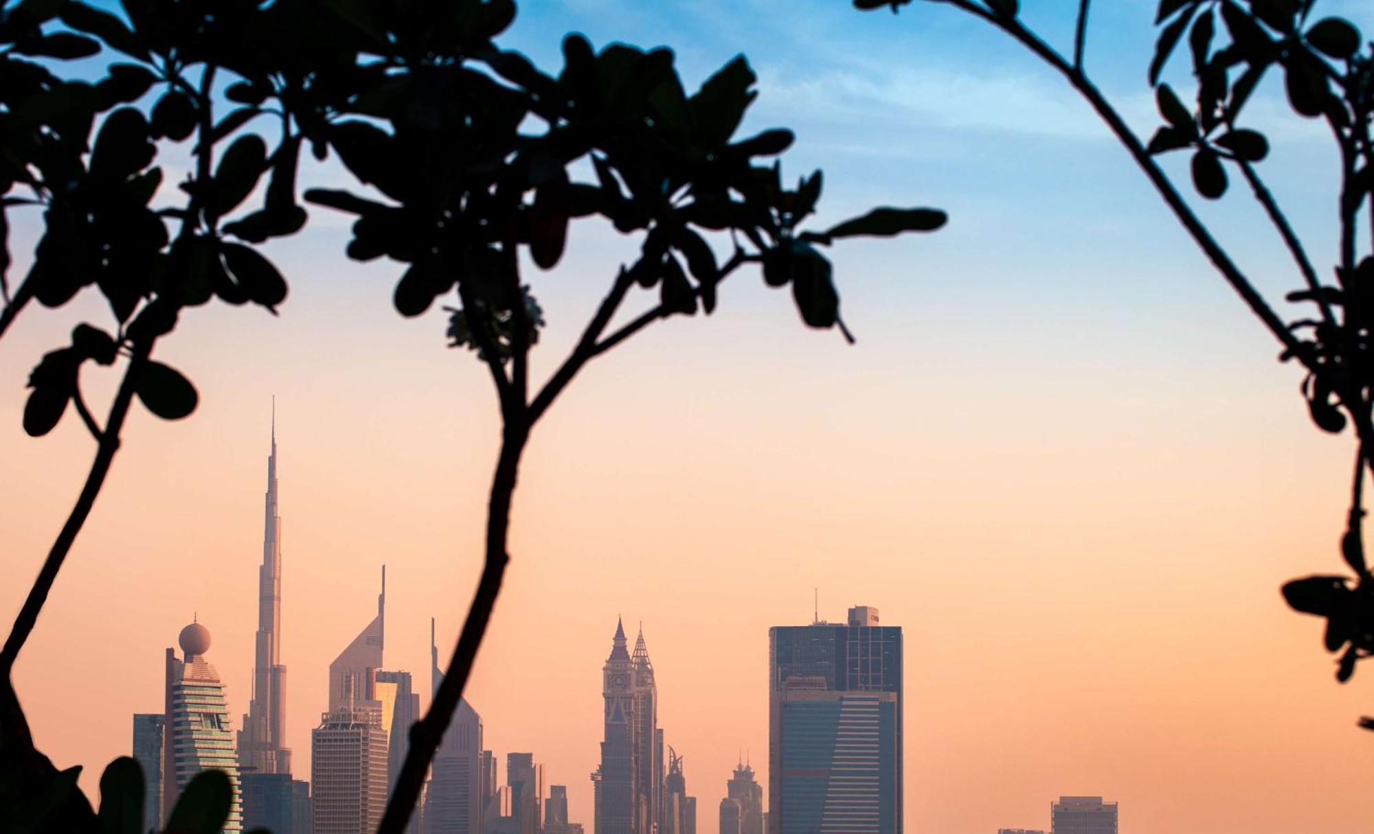 فندق ووحدات دبل تري من هيلتون دبي إم سكوير المظهر الخارجي الصورة Dubai skyline